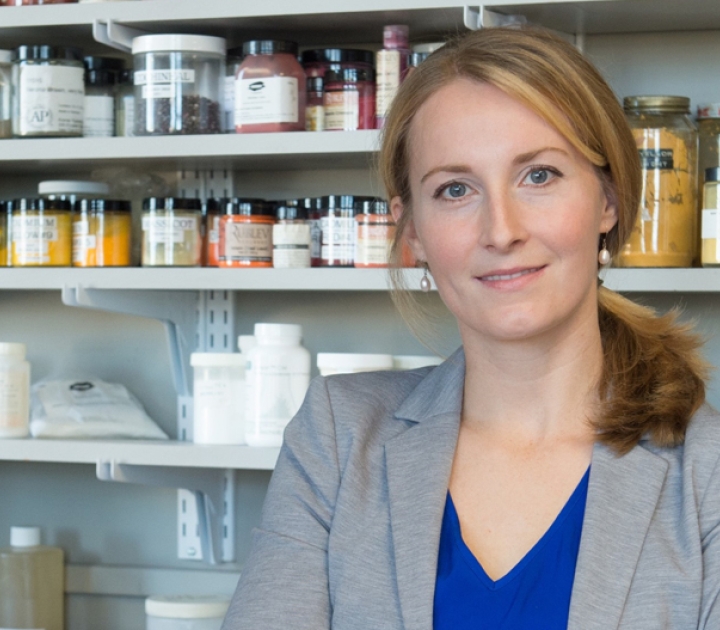 Head shot of Fiona Beckett